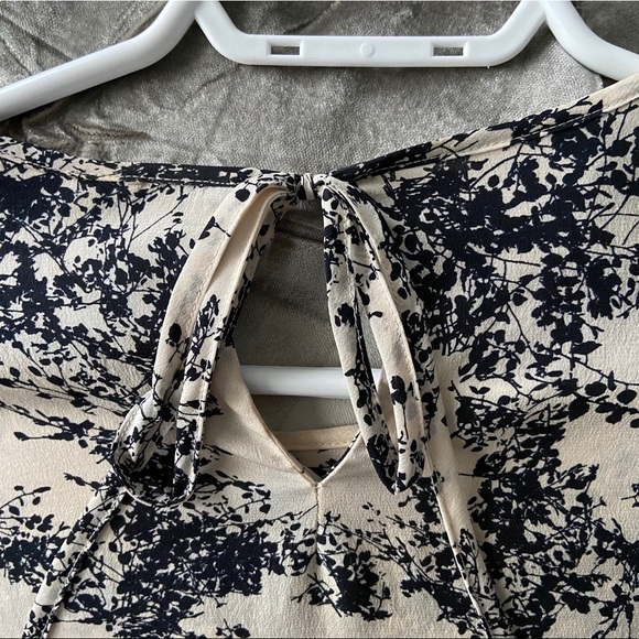 Club Monaco Silk Print Blouse (XS) - Picture 4 of 4